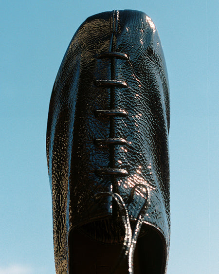 PLEGADA CRINKLED GLOSSY - Deconstructed Lace-up Shoe