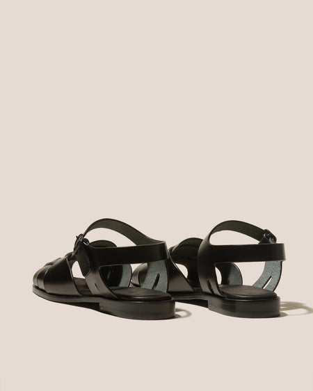 PEDRA - Squared Closed-Toe Fisherman Sandal