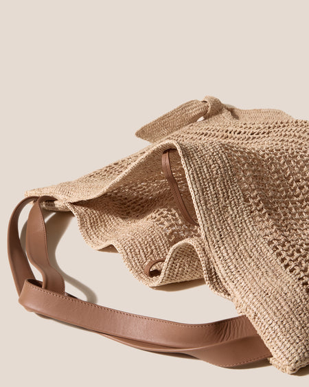 CADOR RAFFIA MESH - Slouchy Shoulder Bag