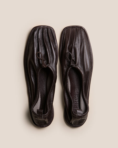 PUNTERA SUPPLE SHINY - Pleated-Toe Pump